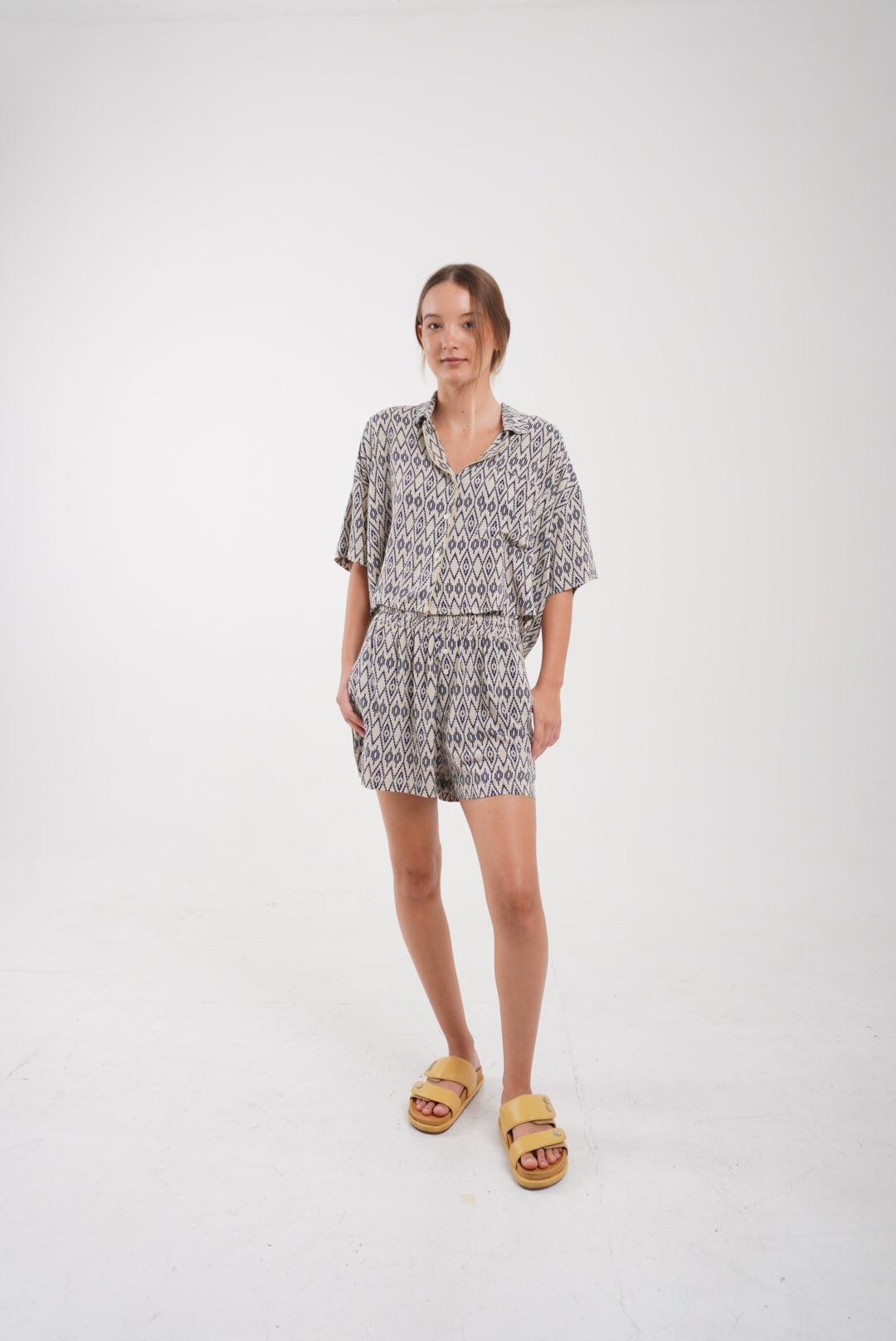 Sumba Cropshirt