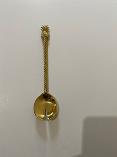 Pineaple Salad Cutlery