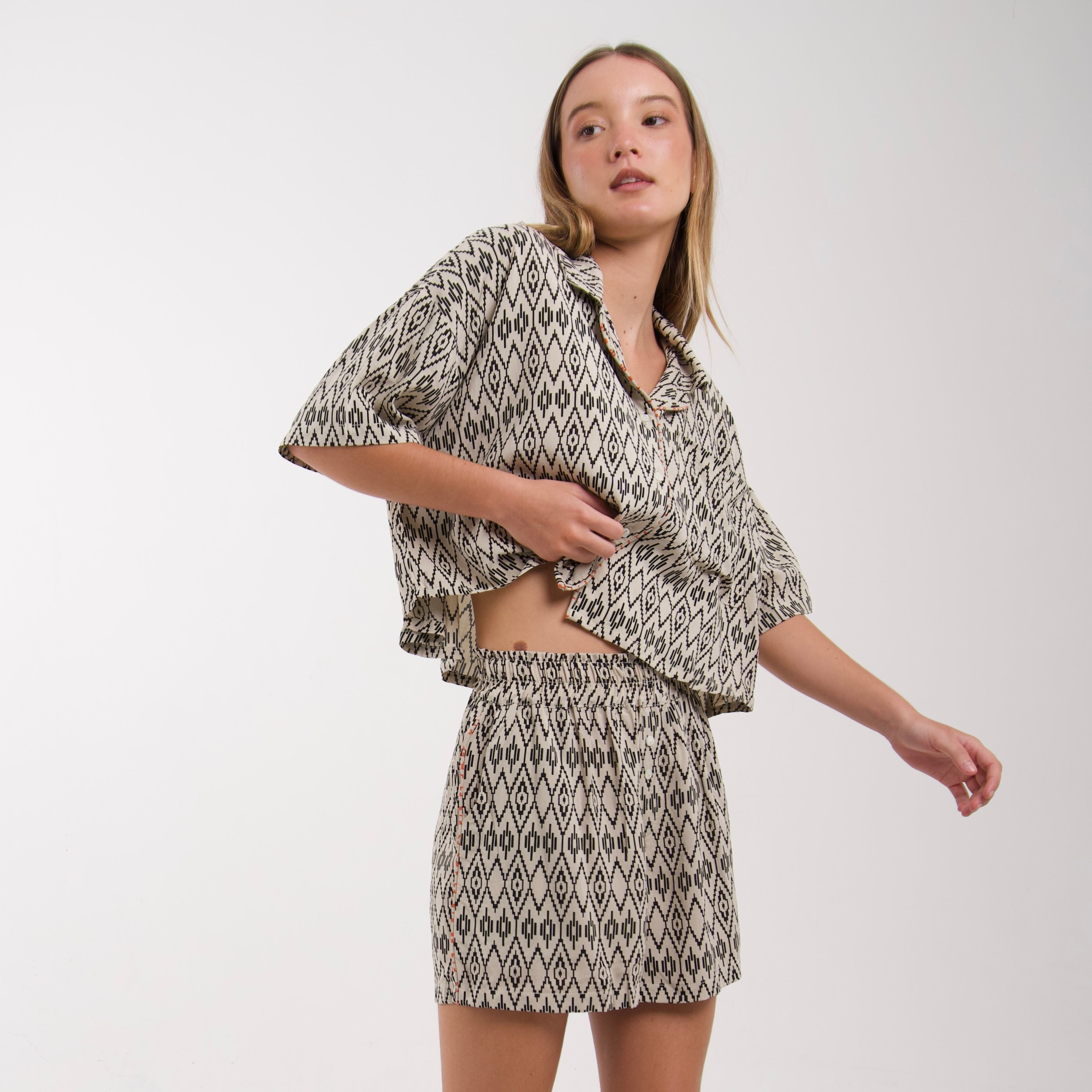 Sumba Short
